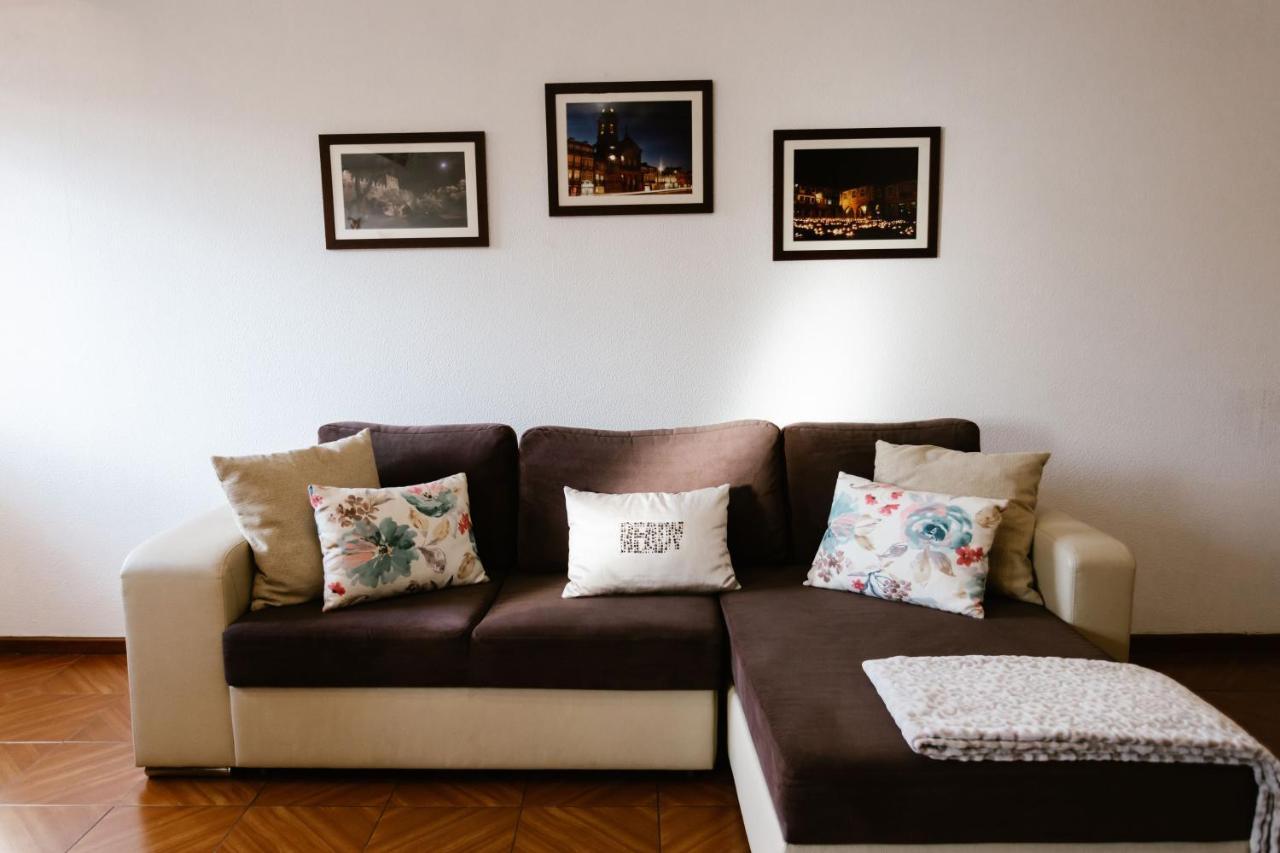 Castle Apartment กิมาไรส์ ภายนอก รูปภาพ