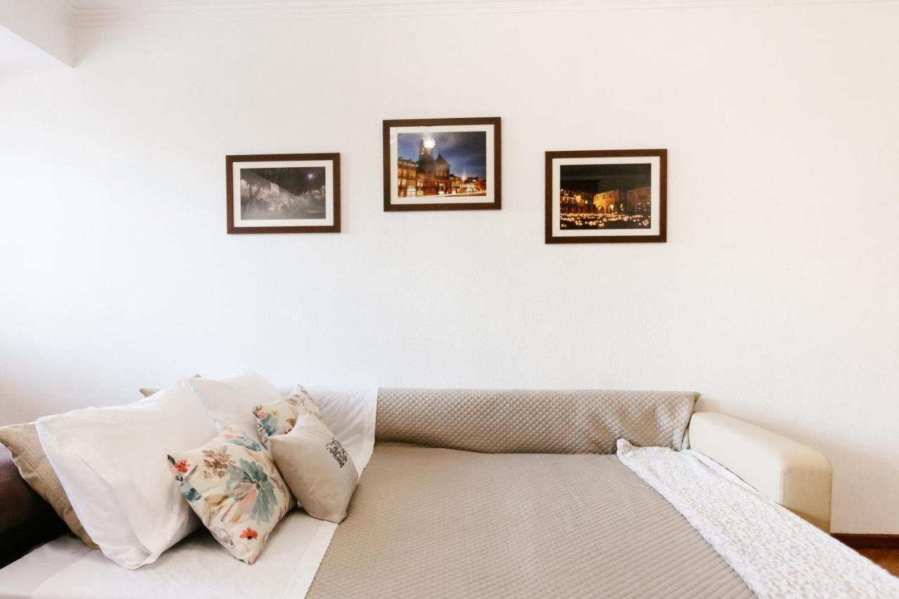 Castle Apartment กิมาไรส์ ภายนอก รูปภาพ