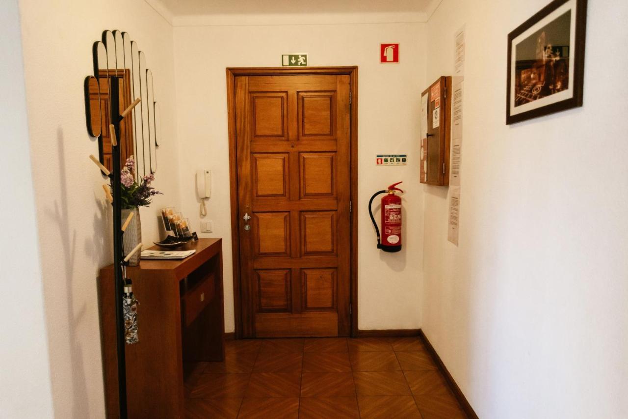 Castle Apartment กิมาไรส์ ภายนอก รูปภาพ