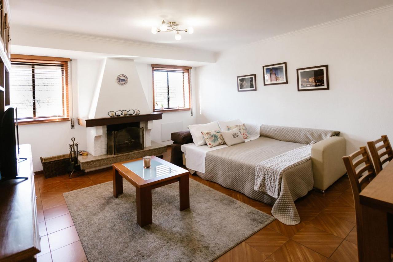 Castle Apartment กิมาไรส์ ภายนอก รูปภาพ